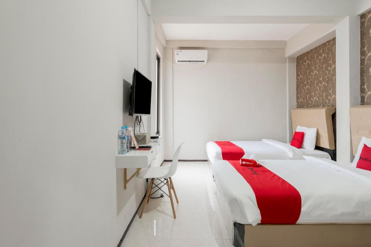 Reddoorz Near Grand City Mall 2 Surabaya Kültér fotó