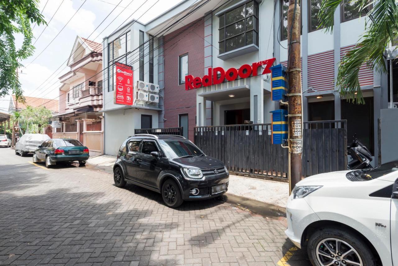 Reddoorz Near Grand City Mall 2 Surabaya Kültér fotó